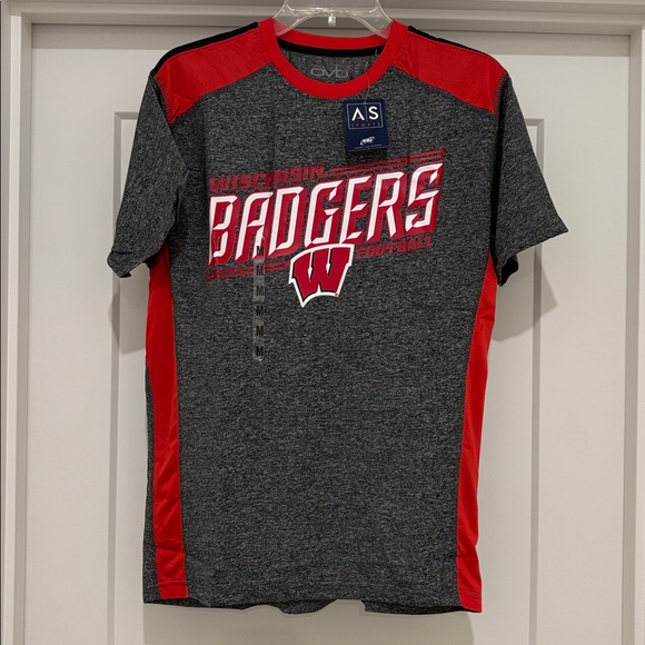 NWT [Old Varsity Brand] Wisconsin Badgers NCAA Performance Football Tee Men’s M - Picture 3 of 8